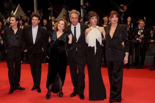 CC MontÃ e des marches du film Â Parthenope Â lors du 77eme Festival International du Film de Cannes Dario Aita, Daniele Rienzo, Stefania Sandrelli, Paolo Sorrentino, Celeste Dalla Porta, Luisa Ranieri MontÃ e des marches du film Â Parthenope Â lors du 77eme Festival International du Film de Cannes, au Palais des Festivals Ã Cannes Le 21 mai 2024 Christophe Clovis Bestimage Red carpet of the movie Â Parthenope Â during the 77th Cannes International Film Festival at the Palais des Festivals in Cannes, France On may 21th 2024 Cannes France  Copyright: xChristophexClovisx xBestimagexChristophexClovisx xBestimagex