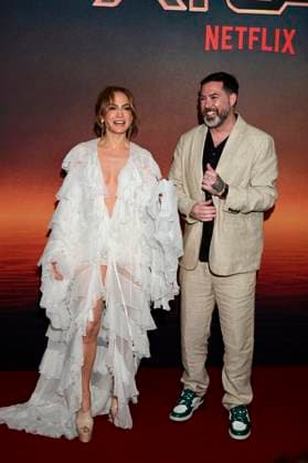 American actress and singer Jennifer Lopez and director Brad Peyton Attend the red carpet of Atlas fan event at Toreo Parque Central. on May 21, 2024 in Mexico City, Mexico. Mexico City Mexico - ZUMAe321 20240521_zia_e321_054 Copyright: xCarlosxTischlerx
