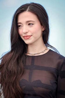 Cannes - Anora Photocall Mikey Madison attends the Anora Photocall at the 77th annual Cannes Film Festival at Palais des Festivals on May 22, 2024 in Cannes, France Photo by Shootpix ABACAPRESS.COM Cannes France  Copyright: xShootpix ABACAx