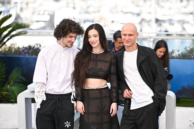 May 22, 2024, Cannes, Cannes, France: MARK EYDELSHTEYN, MIKEY MADISON and JURIJ BORISOV attend the Anora Photocall at the 77th annual Cannes Film Festival at Palais des Festivals on May 22, 2024 in Cannes, France. Cannes France - ZUMAk160 20240522_zip_k160_008 Copyright: xStefanosxKyriazisx