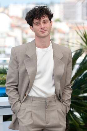 Daniele Rienzo beim Photocall zum Kinofilm Parthenope auf dem Festival de Cannes 2024 77. Internationale Filmfestspiele von Cannes am Palais des Festivals. Cannes, 22.05.2024