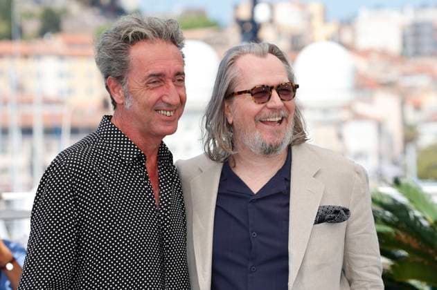 Paolo Sorrentino und Gary Oldman beim Photocall zum Kinofilm Parthenope auf dem Festival de Cannes 2024 77. Internationale Filmfestspiele von Cannes am Palais des Festivals. Cannes, 22.05.2024