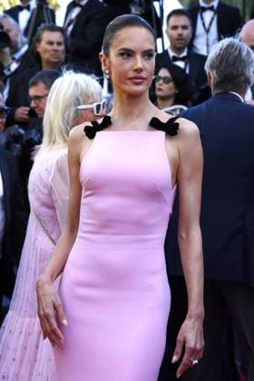 Alessandra Ambrosio bei der Marcello Mio Film Premiere am 21.05.2024 im Rahmen vom 77. Film Festival in Cannes Cannes Film Festival 2024 -Marcello Mio Filmpremiere