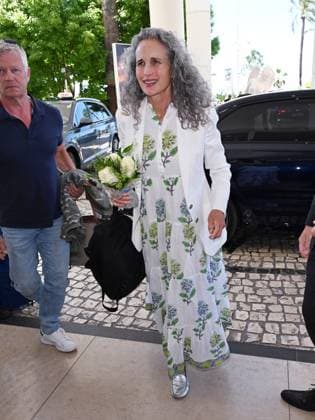 Cannes, 77th Cannes Film Festival 2024, day 9 - arrivals at the Martinez hotel Cannes, 77th Cannes Film Festival 2024, day 9 - arrivals at the Martinez hotelPictured: Andie MacDowell Cannes France  Copyright: xIPA ABACAx