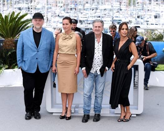 Cannes, 77th Cannes Film Festival 2024 Photocall film Le Fil In the photo: GrÃ gory Gadebois, Sidse Babett Knudsen, Daniel Auteuil, Alice BelaÃ¯di  Copyright: xAlbertoxTerenghix xipa-agency.nex xPoolxPhotoxEventsx03x IPA_Agency_IPA46398891
