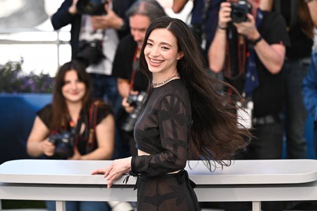 News - Anora Photocall - The 77th Annual Cannes Film Festival Mikey Madison attends the Anora Photocall at the 77th annual Cannes Film Festival at Palais des Festivals on May 22, 2024 in Cannes, France. Cannes Palais des Festival France Copyright: xStefanosxKyriazisx xLiveMediax LPN_1365275