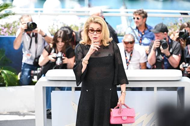 Entertainment Themen der Woche KW21 Entertainment Bilder des Tages News - Marcello Mio Photocall - The 77th Annual Cannes Film Festival Catherine Deneuve attends the Rendez-Vous With Valeria Golino Photocall at the 77th annual Cannes Film Festival at Palais des Festivals on May 22, 2024 in Cannes, France. Cannes Palais des Festival France Copyright: xStefanosxKyriazisx xLiveMediax LPN_1365417