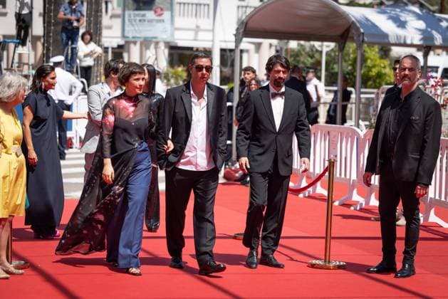 Cannes Grand Tour Screening DB Crista Alfaiate, Miguel Gomes and Goncalo Waddington attend the Grand Tour Red Carpet at the 77th annual Cannes Film Festival at Palais des Festivals on May 22, 2024 in Cannes, France. Photo by David Boyer ABACAPRESS.COM Cannes France  Copyright: xBoyerxDavid ABACAx