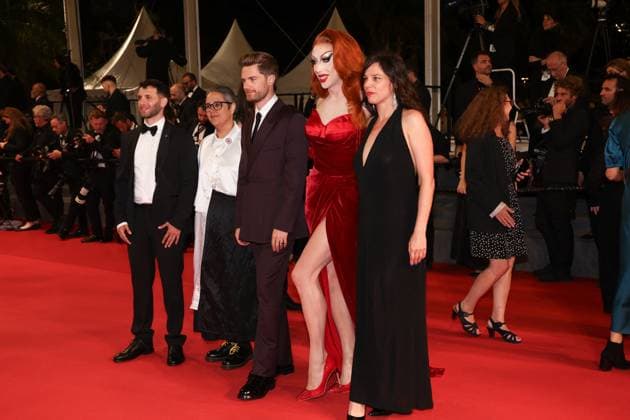 Red carpet of the movie Â Motel Destino Â during the 77th Cannes International Film Festival at the Palais des Festivals in Cannes Jad Salfiti, Juliana Rojas, Lukas Dhont, Paloma, Sophie Letourneur Red carpet of the movie Â Motel Destino Â during the 77th Cannes International Film Festival at the Palais des Festivals in Cannes, au Palais des Festivals Ã Cannes Le 22 mai 2024 Jacovides Moreau Bestimage Red carpet of the movie Â Motel Destino Â during the 77th Cannes International Film Festival at the Palais des Festivals in Cannes, France On may 22th 2024 Cannes France  Copyright: xJACOVIDES-MOREAUx xBESTIMAGExJACOVIDES-MOREAUx xBESTIMAGEx