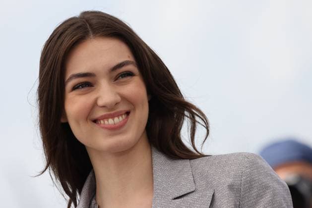 Cannes - Le Comte De Monte-Cristo Photocall Anamaria Vartolomei attend the Le Comte De Monte-Cristo Photocall at the 77th annual Cannes Film Festival at Palais des Festivals on May 23, 2024 in Cannes, France Photo by Shootpix ABACAPRESS.COM Cannes France  Copyright: xShootpix ABACAx