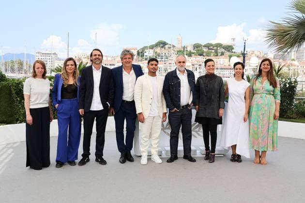 77eme Festival International du Film de Cannes Photocall of the film Motel Destino 305413 2024 05 23 Ainouz, Karim Xavier, Iago Rocha, Nataly  Copyright: xIvankaxVoisinx xStarfacex STAR_305413_001