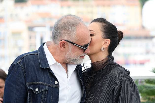 77th Cannes International Film Festival Photocall of the film Motel Destino 305413 2024 05 23 Ainouz, Karim Rocha, Nataly  Copyright: xIvankaxVoisinx xStarfacex STAR_305413_004