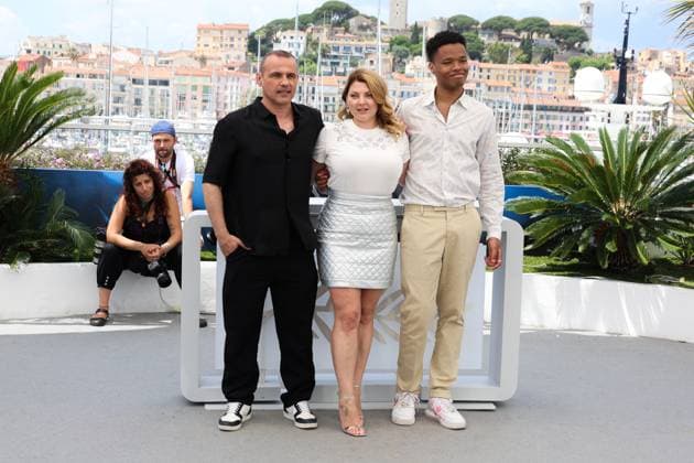 77eme Festival International du Film de Cannes Photocall du Vivre, Mourir, Renaitre 305414 2024 05 23 Deric, Noah Rideau StÃ phane Guillemin, Sophie  Copyright: xIvankaxVoisinx xStarfacex STAR_305414_010