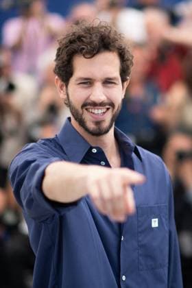 Cannes - Vivre Mourir Renaitre Photocalll Victor Belmondo attending the Vivre, Mourir, Renaitre (To Live, To Die, To Live Again) Photocall as part of the 77th Cannes International Film Festival in Cannes, France on May 23, 2024. Photo by Aurore Marechal ABACAPRESS.COM Cannes France  Copyright: xMarechalxAurore ABACAx