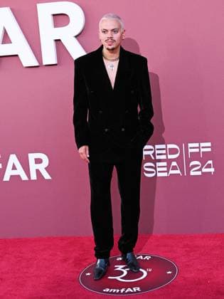 Cannes, France: Cap d Antibes - amfAR Gala Cannes 2024 - In the photo: EVAN ROSS Cannes France  - ZUMAp169 20240523_zea_p169_738 Copyright: xSimonexComix