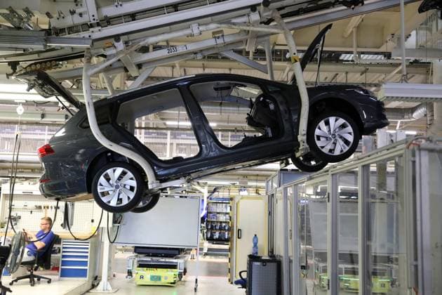 Wolfsburg Niedersachsen Wolfsburg, 23.05.2024, Volkswagen Werk Wolfsburg, VW Golf und VW Tiguan Produktion. Montagelinie Golf 8.
