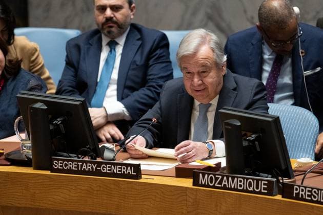 News Themen der Woche KW21 News Bilder des Tages (240523) -- UNITED NATIONS, May 23, 2024 -- UN Secretary-General Antonio Guterres (Front) speaks at a Security Council meeting at the UN headquarters in New York, on May 23, 2024. Guterres said Thursday that there is a need to embed African participation and leadership across the global peace and security architecture. ( Handout via Xinhua) UN-SECURITY COUNCIL-GLOBAL PEACE AND SECURITY ARCHITECTURE-AFRICAN ROLE ManuelxElias UNxPhoto 