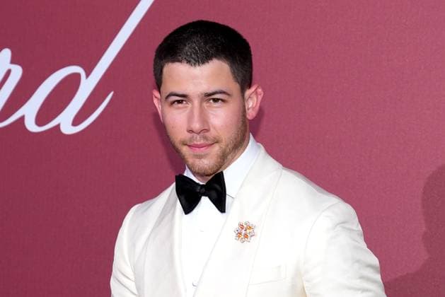 Nick Jonas bei der Amfar Gala am 23.05.2024 im Rahmen vom 77. Film Festival in Cannes Cannes Film Festival 2024 - Amfar Gala