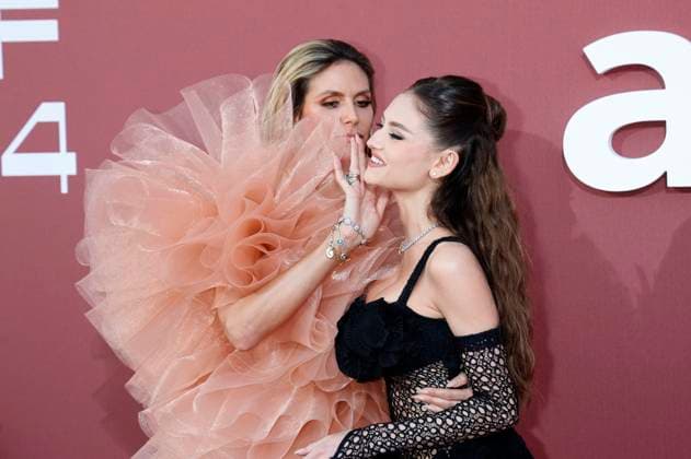 Heidi Klum mit Tochter Leni Klum bei der 30. amfAR Gala Cannes im Rahmen des Festival de Cannes 2024 77. Internationale Filmfestspiele von Cannes im HÃ tel du Cap-Eden-Roc. Antibes. Cannes, 23.05.2024