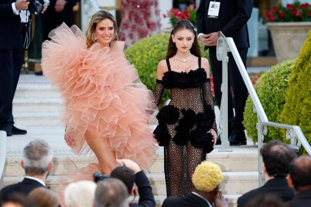 Heidi Klum mit Tochter Leni Klum bei der 30. amfAR Gala Cannes im Rahmen des Festival de Cannes 2024 77. Internationale Filmfestspiele von Cannes im HÃ tel du Cap-Eden-Roc. Antibes. Cannes, 23.05.2024