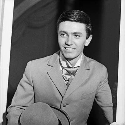 My Fair Lady My Fair Lady, Musical, Theater des Westens in Berlin, Deutschland 1961, Regie: Sven Aage Larsen, Darsteller: Rex Gildo als Freddy Eynsford-Hill, Berlin Copyright: Kindermann Nur redaktionelle Nutzung Editorial use only KIN_740302026 EDITORIAL USE ONLY