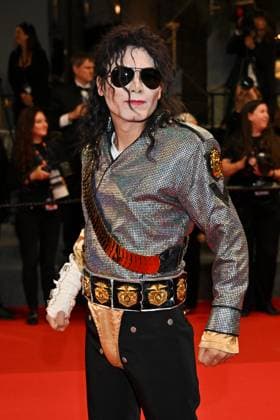 Internationale Filmfestspiele von Cannes, All We Imagine as Light Premiere - Michael Jackson Double MontÃ e des marches du film Â All we imagine as light Â lors du 77eme Festival International du Film de Cannes Michael Jackson lookalike MontÃ e des marches du film Â All we imagine as light Â lors du 77eme Festival International du Film de Cannes, au Palais des Festivals Ã Cannes On may 23rd 2024 Bruno Bebert Bestimage Red carpet of the movie Â All we imagine as light Â during the 77th Cannes International Film Festival at the Palais des Festivals in Cannes, France On may 23rd 2024 Cannes France  Copyright: xBrunoxBebertx xBestimagexBrunoxBebertx xBestimagex