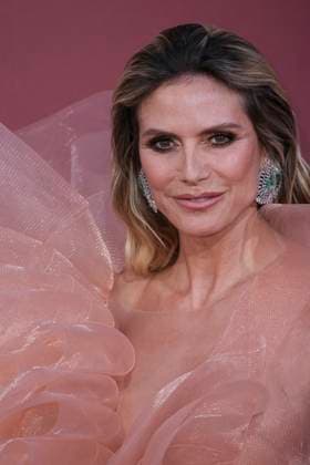 Cannes - amfAR Gala Heidi Klum attends the amfAR Cannes Gala 30th edition presented by Chopard and Red Sea International Film Festival at Hotel du Cap-Eden-Roc on May 23, 2024 in Cap d Antibes, France. Photo by Marco Piovanotto ABACAPRESS.COM Cap d Antibes France  Copyright: xPiovanottoxMarco ABACAx