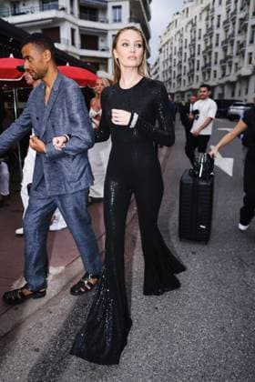 Milan, Italy: Cannes, Arrivals at the Michael Kors Party during the Festival de Cannes. Pictured: Candice Swanepoel arrives Michael Kors party Milan Italy  - ZUMAp169 20240524_zea_p169_583 Copyright: xAlessandroxBremecx