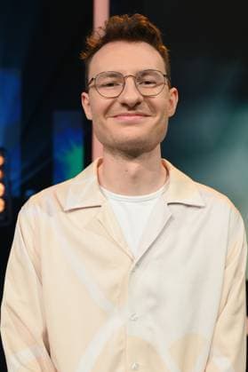 Kameramann Markus Ott, Preisträger Nachwuchspreis für seine Bildgestaltung in Natascha Stogus Kurzfilm Guardians of Colors bei der Verleihung 34. Deutscher Kamerapreis