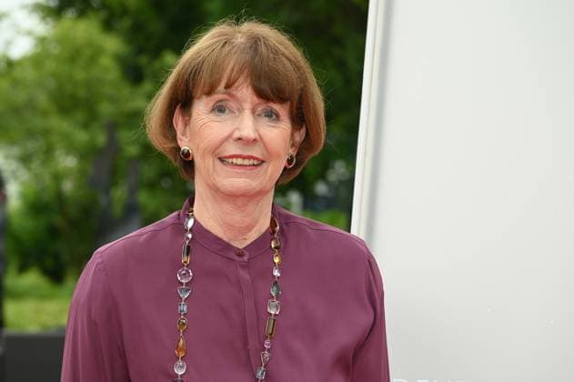 Kölner Oberbürgermeisterin Henriette Reker kommt zu der Verleihung 34. Deutscher Kamerapreis