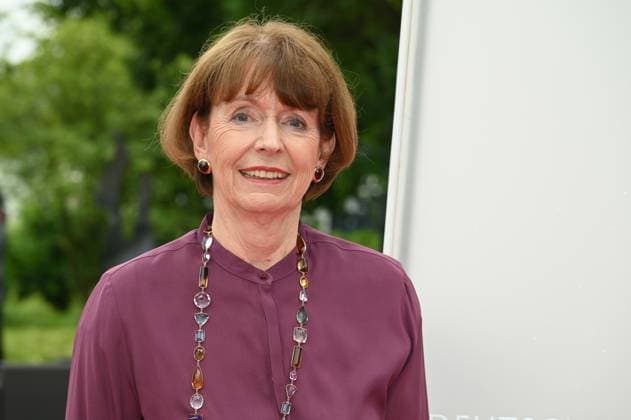Kölner Oberbürgermeisterin Henriette Reker kommt zu der Verleihung 34. Deutscher Kamerapreis