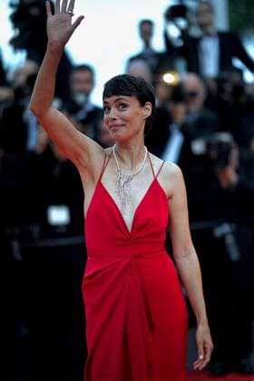 Cannes - La Plus Precieuse Des Marchandises Screening Berenice Bejo attends the screening of the film La Plus Precieuse Des Marchandises (The Most Precious Of Cargoes) Red Carpet at the 77th Cannes Film Festival at Palais des Festivals on May 24, 2024 in Cannes, France. Photo by Franck Castel ABACAPRESS.COM Cannes France  Copyright: xCastelxFranck ABACAx