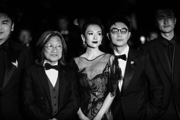 77th International Cannes Film Festival Red carpet 77eme Festival International du Film de Cannes Montee des marches du film She got No Name 305515 2024 05 24 Alpes Maritimes Cannes France Zhang, Ziyi Chan, Peter Ho sun Jiayin, Lei  Copyright: xTerencexBaelenx STAR_305515_080