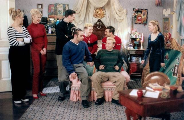 SABRINA THE TEENAGE WITCH, (left): Caroline Rhea, (2nd from left): Beth Broderick; N Sync (center group, clockwise from top): JC Chasez, Justin Timberlake, Joey Fatone, Lance Bass, Chris Kirkpatrick; (right): Melissa Joan Hart, Sabrina and the Pirates , (Season 3, ep. 315, aired Feb. 5, 1999), 1996-2003. ?Viacom Prod. Courtesy: Everett CollectionT8DSATH VC009 PUBLICATIONXNOTxINxCANxCHNxFRAxITAxJPNxNORxPOLxRUSxESPxUKxUSA Copyright: xx T8DSATH VC009 T8DSATH_VC009_H