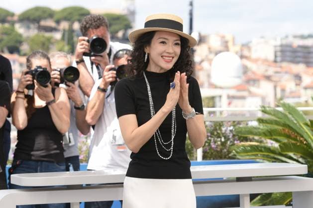CANNES, FRANCE MAY 25 G D Zhang ZIYI, actress, during the photocall of the film She™s got no name projected Hors CompÃ tition at the 77th Cannes Film Festival at the Palais des Festivals on May 25, 2024 in Cannes, France CINEMA 77eme Festival de Cannes Photocall 25 05 2024 ValentinaClaret Panoramic 