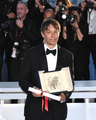 Cannes, 77th Cannes Film Festival 2024, Palme D Or Winners Photocall Cannes, 77th Cannes Film Festival 2024, Palme D Or Winners Photocall Pictured: Sean Baker Cannes France  Copyright: xIPA ABACAx