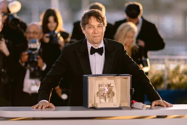 77eme Festival International du Film de Cannes Photocall des palmes et laureats 77th International Cannes Film Festival Photocall with winners 305537 2024 05 25 Alpes Maritimes Cannes France Baker, Sean  Copyright: xTerencexBaelenx STAR_305537_044