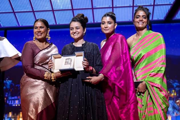 B CÃ rÃ monie de clÃ ture du 77eme Festival International du Film de Cannes au Palais des Festivals Ã Cannes Chhaya Kadam, Payal Kapadia, Divya Prabha, Kani Kusruti Grand Prix pour Â All we imagine as light Â CÃ rÃ monie de clÃ ture du 77eme Festival International du Film de Cannes au Palais des Festivals Ã Cannes On may 25th 2024 Borde Jacovides Moreau Bestimage Closing ceremony of the 77th Cannes International Film Festival at the Palais des Festivals in Cannes, France On may 25th 2024 Cannes France  Copyright: xOLIVIERxBORDEx xBESTIMAGExOLIVIERxBORDEx xBESTIMAGEx