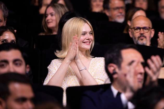 B CÃ rÃ monie de clÃ ture du 77eme Festival International du Film de Cannes au Palais des Festivals Ã Cannes Elle Fanning CÃ rÃ monie de clÃ ture du 77eme Festival International du Film de Cannes au Palais des Festivals Ã Cannes On may 25th 2024 Borde Jacovides Moreau Bestimage Closing ceremony of the 77th Cannes International Film Festival at the Palais des Festivals in Cannes, France On may 25th 2024 Cannes France  Copyright: xOLIVIERxBORDEx xBESTIMAGExOLIVIERxBORDEx xBESTIMAGEx