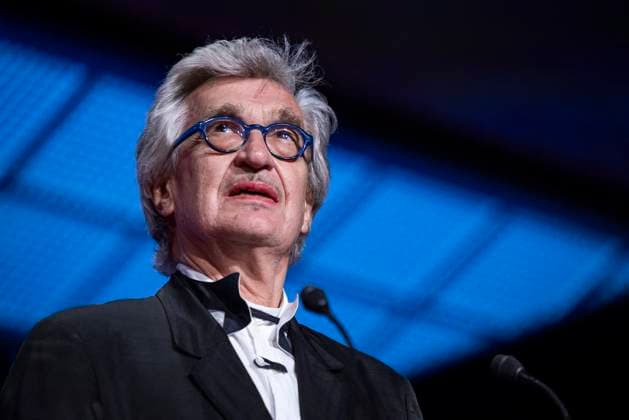B CÃ rÃ monie de clÃ ture du 77eme Festival International du Film de Cannes au Palais des Festivals Ã Cannes Wim Wenders CÃ rÃ monie de clÃ ture du 77eme Festival International du Film de Cannes au Palais des Festivals Ã Cannes Le 25 mai 2024 Borde Jacovides Moreau Bestimage Closing ceremony of the 77th Cannes International Film Festival at the Palais des Festivals in Cannes, France On may 25th 2024 Cannes France  Copyright: xOLIVIERxBORDEx xBESTIMAGExOLIVIERxBORDEx xBESTIMAGEx