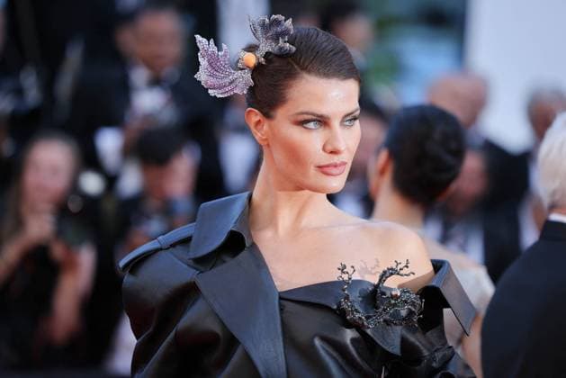 Cannes Closing Ceremony DB Isabeli Fontana attending the Red Carpet of the closing ceremony at the 77th annual Cannes Film Festival at Palais des Festivals on May 25, 2024 in Cannes, France. Photo by David Boyer ABACAPRESS.COM Cannes France  Copyright: xBoyerxDavid ABACAx