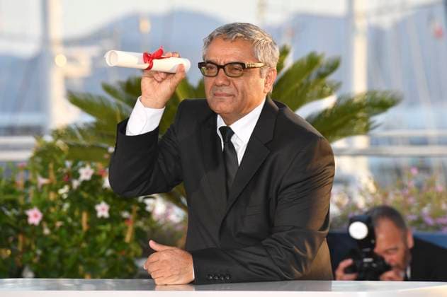 Mohammad Rasoulof mit dem Spezialpreis der Jury für The Seed of the Sacred Fig beim Photocall mit den Preisträgern auf dem Festival de Cannes 2024 77. Internationale Filmfestspiele von Cannes am Palais des Festivals. Cannes, 25.05.2024