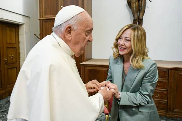 Bilder des Jahres 2024, News 05 Mai News Themen der Woche KW21 News Bilder des Tages ITALY - REL - POPE FRANCIS DURING A PRIVATE AUDIENCE GIORGIA MELONI 2024-05-26 NO LIBRI Italy, Rome, Vatican,26-05-2024 Pope Francis meets with Prime Minister Giorgia Meloni in The Vatican Photograph by Vatican Media Catholic Press Photo RESTRICTED TO EDITORIAL USE - NO MARKETING - NO ADVERTISING CAMPAIGNS VATICAN VATICAN  Copyright: xIPA ABACAx