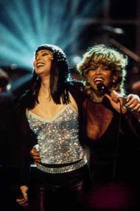 VH1 DIVAS LIVE 2, from left: Cher, Tina Turner, 1999 TV Special. ph: Marc Bryan Brown ?VH1 Courtesy Everett CollectionTSDVHDI VH001 PUBLICATIONXNOTxINxCANxCHNxFRAxITAxJPNxNORxPOLxRUSxESPxUKxUSA Copyright: xx TSDVHDI VH001 TSDVHDI_VH001_H