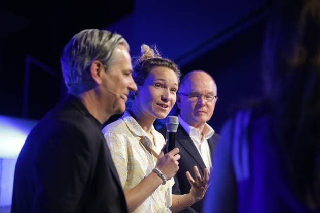 27.05.2024 Dortmund, Eröffnung Sonderausstellung In Motion Art & Football. Die immersive Schau ist ab dem 28. Mai in der Arena des DFB Fußballmuseums für das Publikum zu sehen. Sie läuft bis Januar 2025. Die ehemalige Fussballerin Josephine Henning hat ein Kunstwerk beigesteuert und ist während der Euro 2024 artist in Resindez im DFB-Museum.