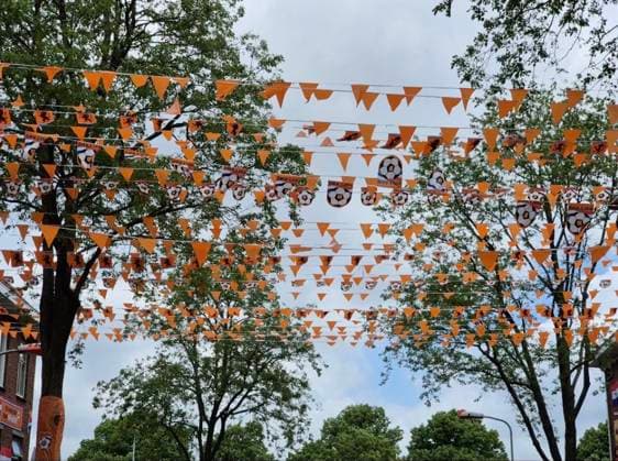 Family turns entire street ORANGE to celebrate start of Euros Story from Jam Press (Euros Celebration) Pictured: Video grab of the orange street ready to celebrate the Euros. Family turns entire street ORANGE to celebrate start of Euros An entire street has turned orange in celebration of the beginning of the UEFA Euros 2024. The road has been decorated with flags, while buildings and trees have been draped with tarpaulin. The thrifty family responsible says they have been stringing up decorations every two years since 1988, and around 15 of their friends come to help them. It has already taken them six weeks - and they won™t stop until the day of the first match. There are still some flags to hang - in total there will be 65 k  Copyright: xJamxPressxVid @marktweg_oranjestraat