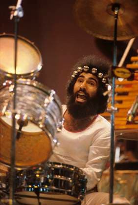 Gunesh jazz-rock band 520947 21.09.1981 Gunesh jazz-rock band drummer Rishad Shafi performs at the Yerevan-81 Soviet pop song festival held from September 21 through September 29, 1981. Yuriy Somov Sputnik Yerevan Armenia  Copyright: xYuriyxSomovx
