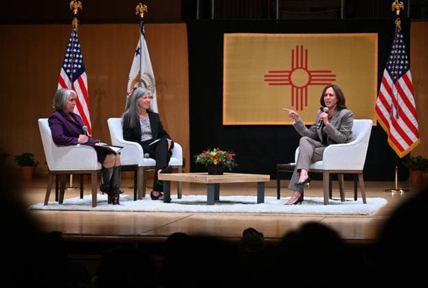 Vice President Harris Holds Reproductive Roundtable Discussion United States Vice President Kamala Harris, right, speaks as New Mexico Governor Michelle Lujan Grisham (D-NM), left, and Dr. Eve Espey, MD, MPH, center, look on during a conversation on protecting reproductive rights at the University of New Mexico in Albuquerque, New Mexico, US, on Tuesday, Oct. 25, 2022. The Biden administration has sought to spotlight efforts to protect abortion access after the Supreme Court struck down Roe v. Wade earlier this year, the landmark ruling that had guaranteed abortion rights for nearly 50 years. Credit: Sam Wasson Pool via CNP Albuquerque New Mexico United States of America EDITORIAL USE ONLY Copyright: xx vpharrisabq_wasson_102522_3467-3444965 SamxWassonx-xPoolxviaxCNPx cnpphotos262193