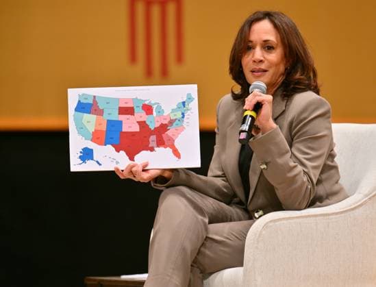 Vice President Harris Holds Reproductive Roundtable Discussion United States Vice President Kamala Harris speaks during a conversation on protecting reproductive rights at the University of New Mexico in Albuquerque, New Mexico, US, on Tuesday, Oct. 25, 2022. The Biden administration has sought to spotlight efforts to protect abortion access after the Supreme Court struck down Roe v. Wade earlier this year, the landmark ruling that had guaranteed abortion rights for nearly 50 years. Credit: Sam Wasson Pool via CNP Albuquerque New Mexico United States of America EDITORIAL USE ONLY Copyright: xx vpharrisabq_wasson_102522_2741-3445176 SamxWassonx-xPoolxviaxCNPx cnpphotos262211