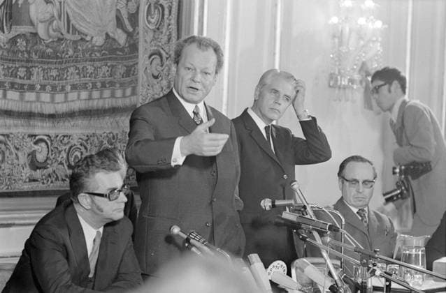 Aktuell 51-1-1971 : Da Willy Brandt fikk nobelprisen. bilde 0018 Aktuell 51-1-1971 : Da Willy Brandt fikk nobelprisen. Foto: Sverre A. Borretzen Aktuell NTB ***Foto er ikke bildebehandlet*** This image text is auto translated Oslo Norge EDITORIAL USE ONLY Ref:YXkzq-Cr9ys.jpg *** Aktuell 51 1 1971 Da Willy Brandt fikk nobelprisen bilde 0018 Aktuell 51 1 1971 Da Willy Brandt fikk nobelprisen Foto Sverre A Borretzen Aktuell NTB Foto er ikke bildebehandlet This image text is auto translated Oslo Norge EDITORIAL USE ONLY 